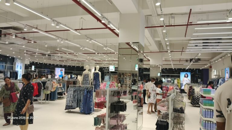 OWND – R Mall Vaishnodevi, Ahmedabad