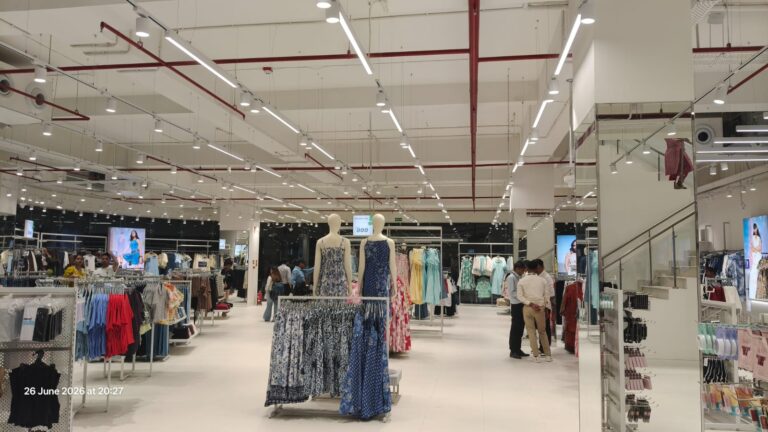 OWND – R Mall Vaishnodevi, Ahmedabad